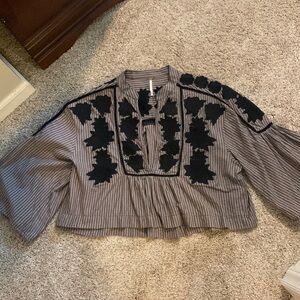Free People- Top- Sz XS (runs large)